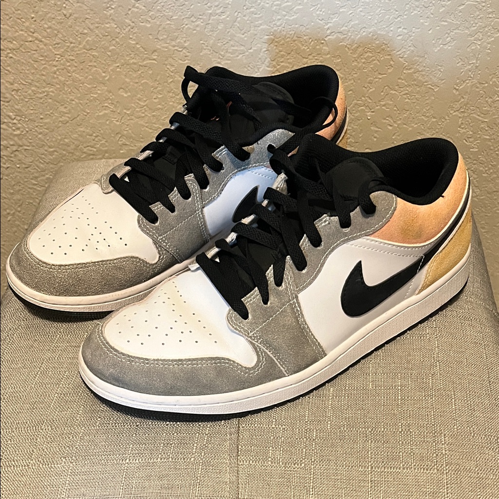 Mens Air Jordan 1 Low Se, Size 10